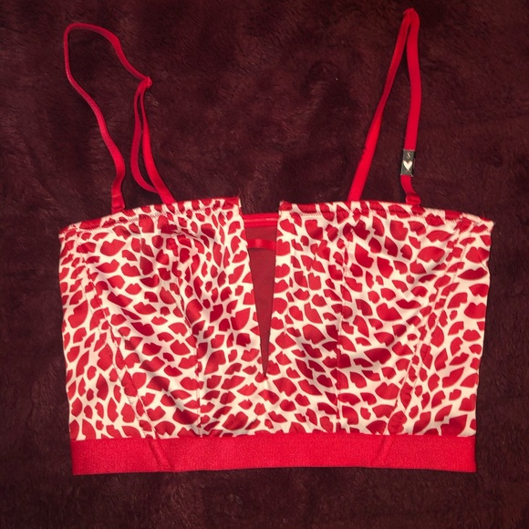 Victoria’s Secret  Bralette *BRAND NEW*💕❤️ - Picture 1 of 3